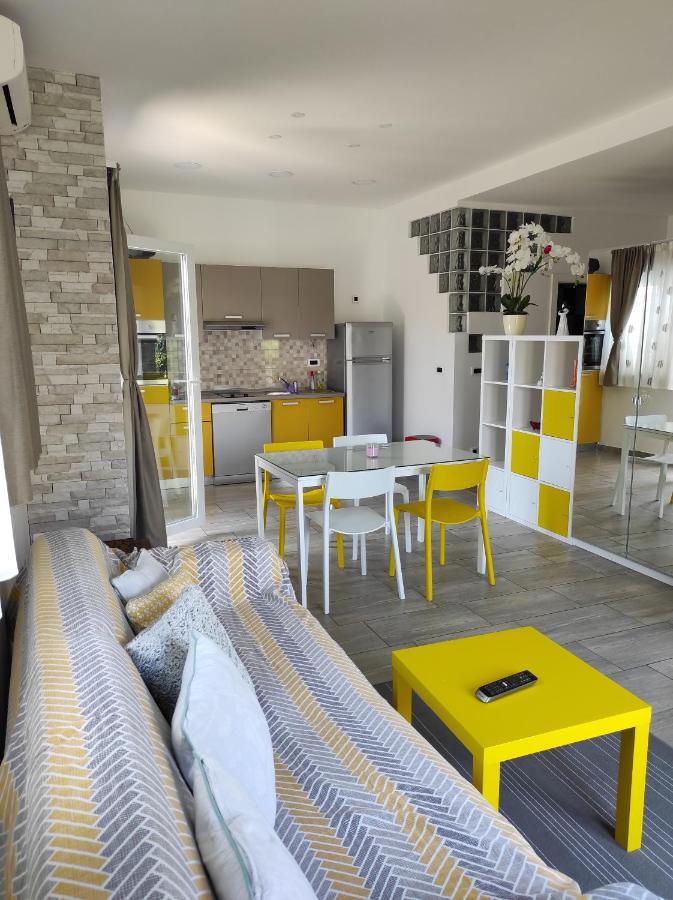 White Pigeon Apartamento Split Exterior foto